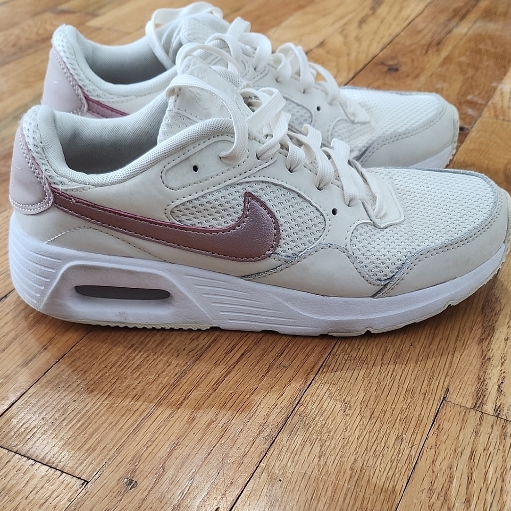 Nike Women's White and Pink Sneakers